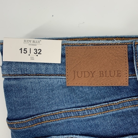 NWT Judy Blue High Waist Hidden Button Dad Jean Women’s Size 15/32 - Picture 4 of 8